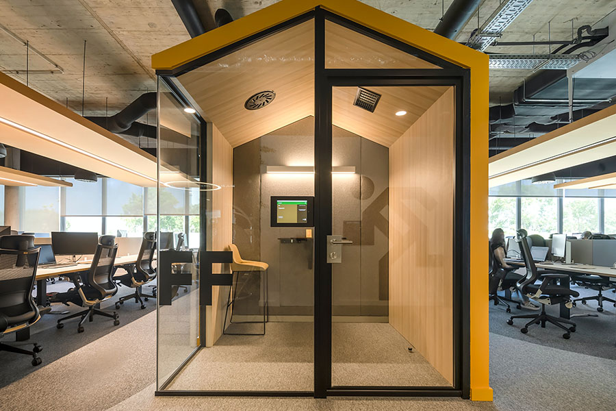 Glasvägg rumsavdelare