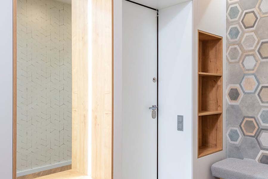 montera tätningslist dörr